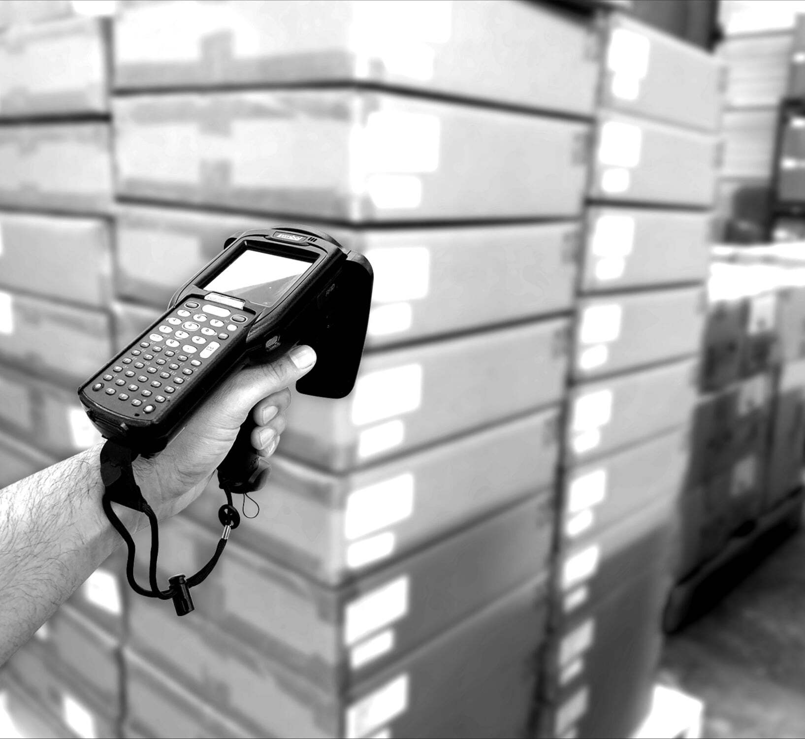 Why Apparel Retailers Can’t Afford to Ignore Phantom Inventory (And How RFID Can Help)